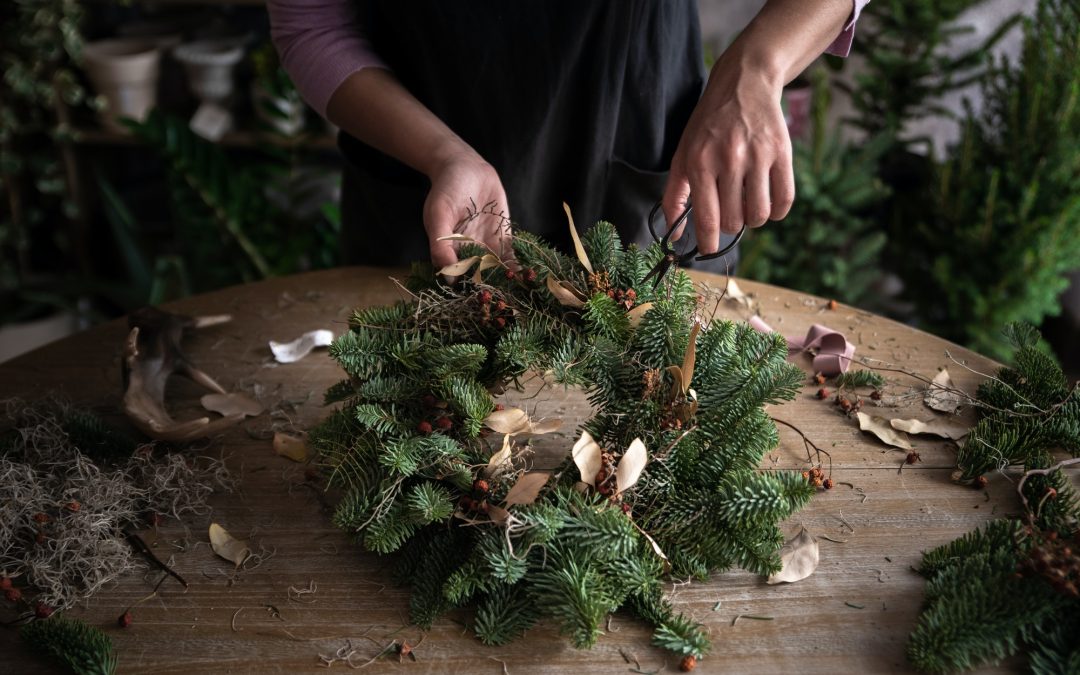 Handmade Holidays: Crafting Your Own Festive Decorations